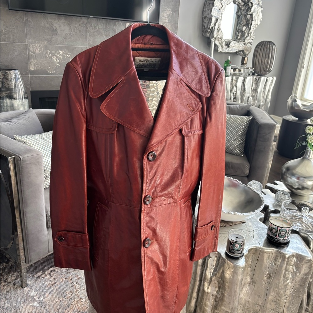 True vintage 1970s museum quality leather jacket for men size 42 lined